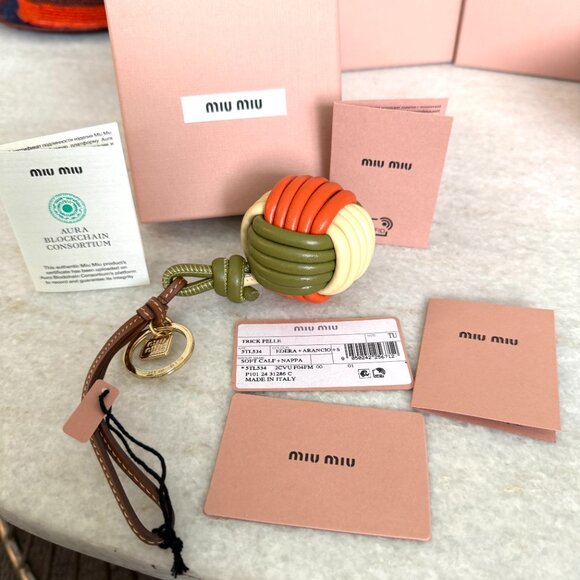 Miu Miu Bag Charm 5TL534 Knot Detail Leather Keychain Trick, orange, green white - Picture 2 of 11